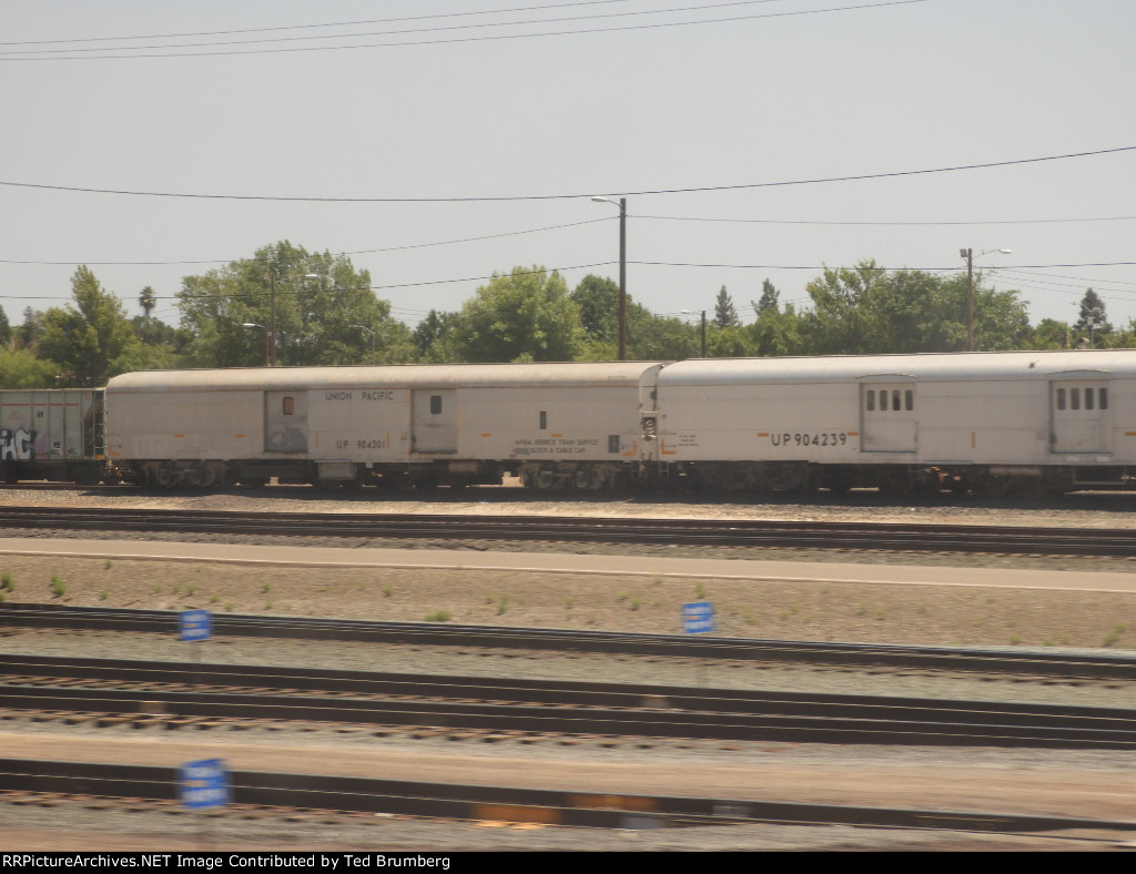 UP MofW Baggage Cars